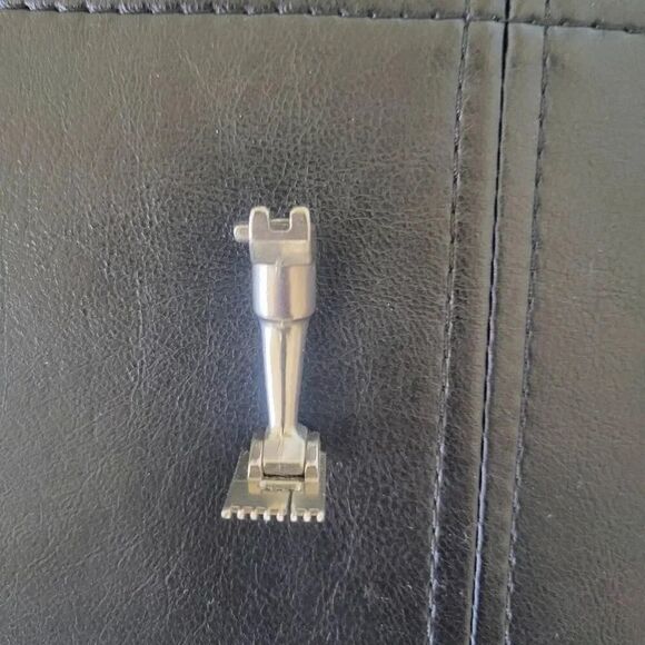 Bernina 028 Pintuck 7 Grooves Old Style Presser Sewing Machine Foot - Picture 1 of 8